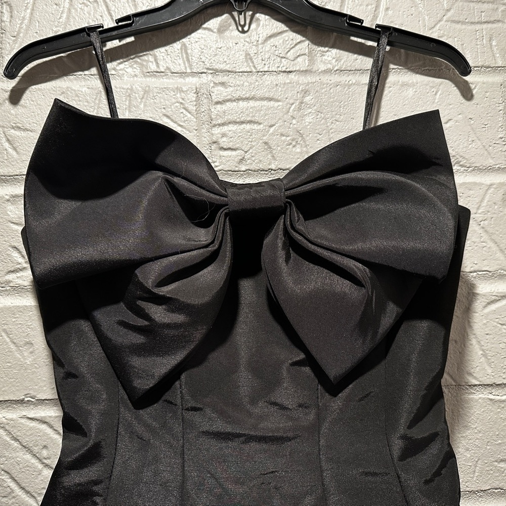 New Mac Duggal Strapless Bow Mini Dress Size 2 - Picture 4 of 10